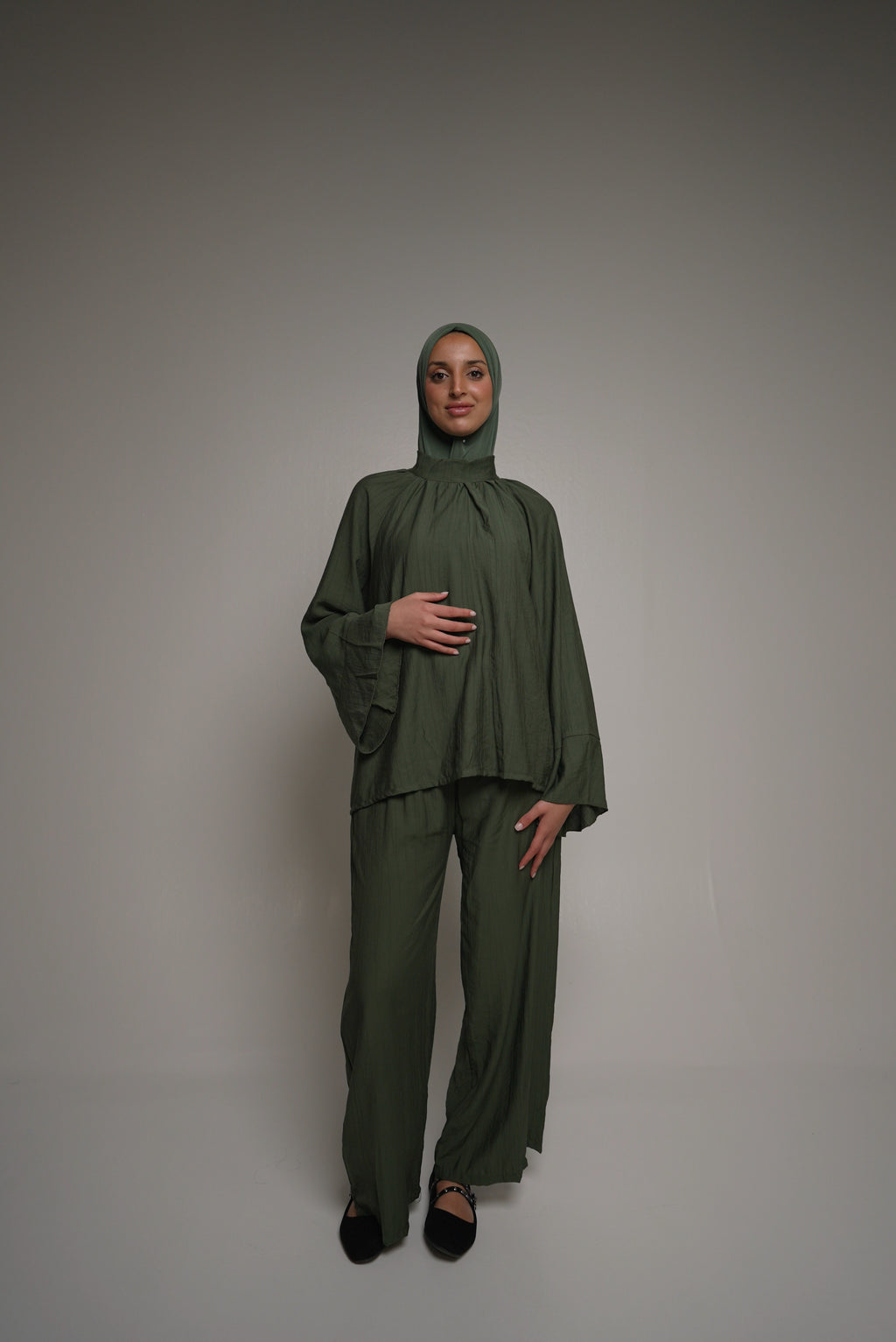 PEARL OF MEDINA OLIVE